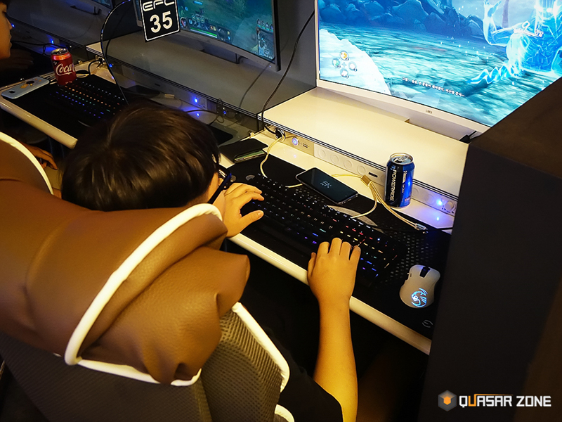 퀘이사존, EFC 하이엔드 프리미엄 PC 카페 등촌점에 가다!