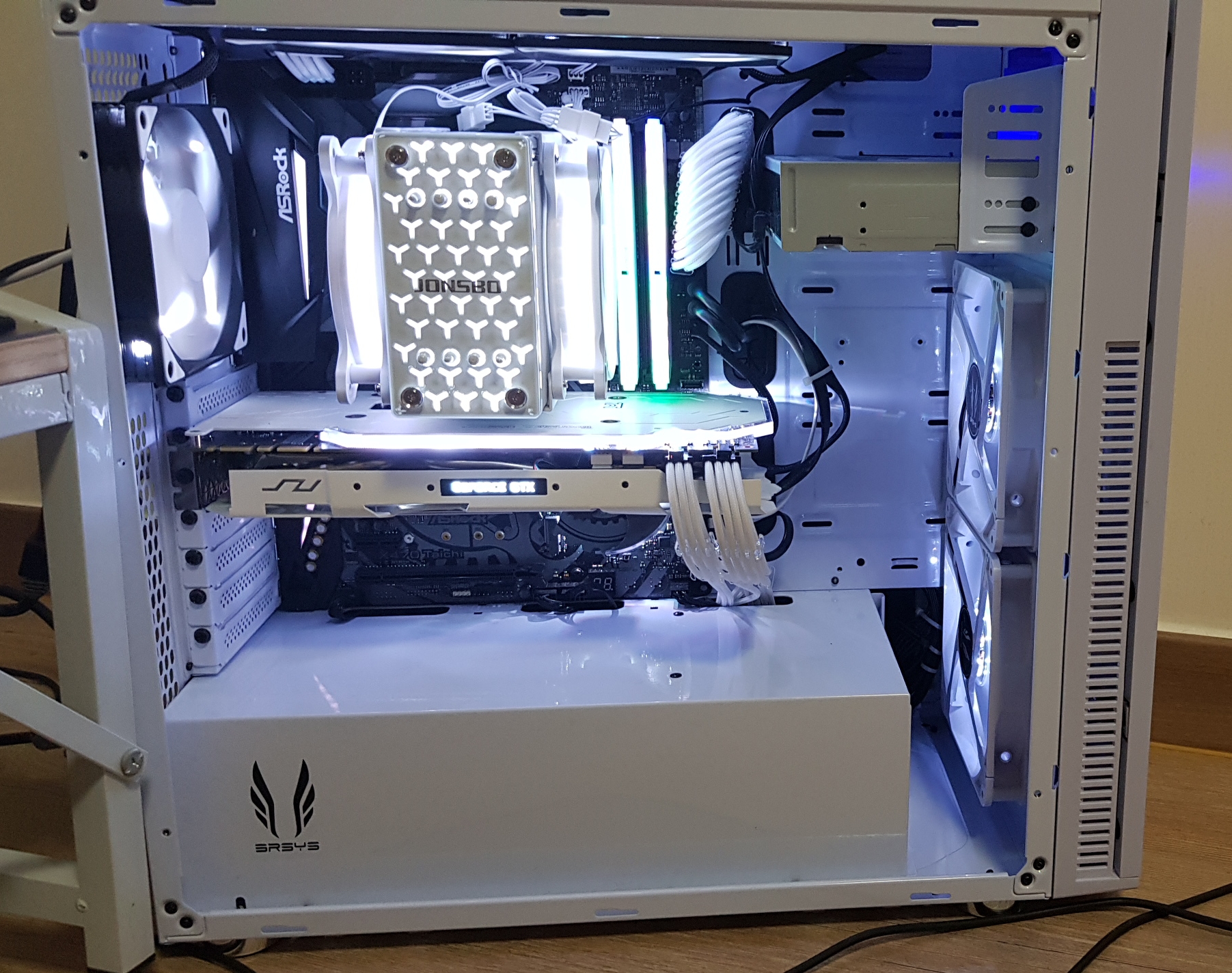 2700X 화이트 시스템 드디어 완성했네요. > CPU/메인보드/램 | 퀘이사존 QUASARZONE 2700X 화이트 시스템 드디어 완성했네요.