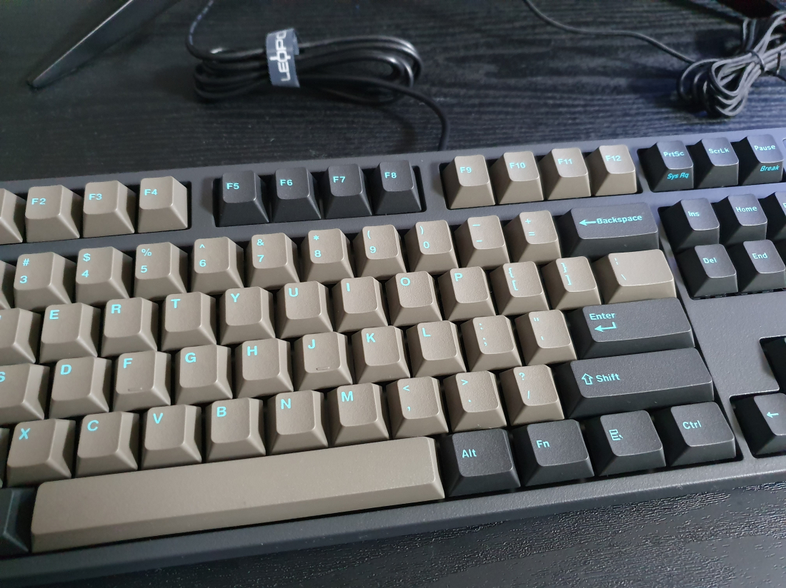 레오폴드 Fc900r Pd 그라파이트 블루 샀습니다 키보드 마우스 퀘이사존